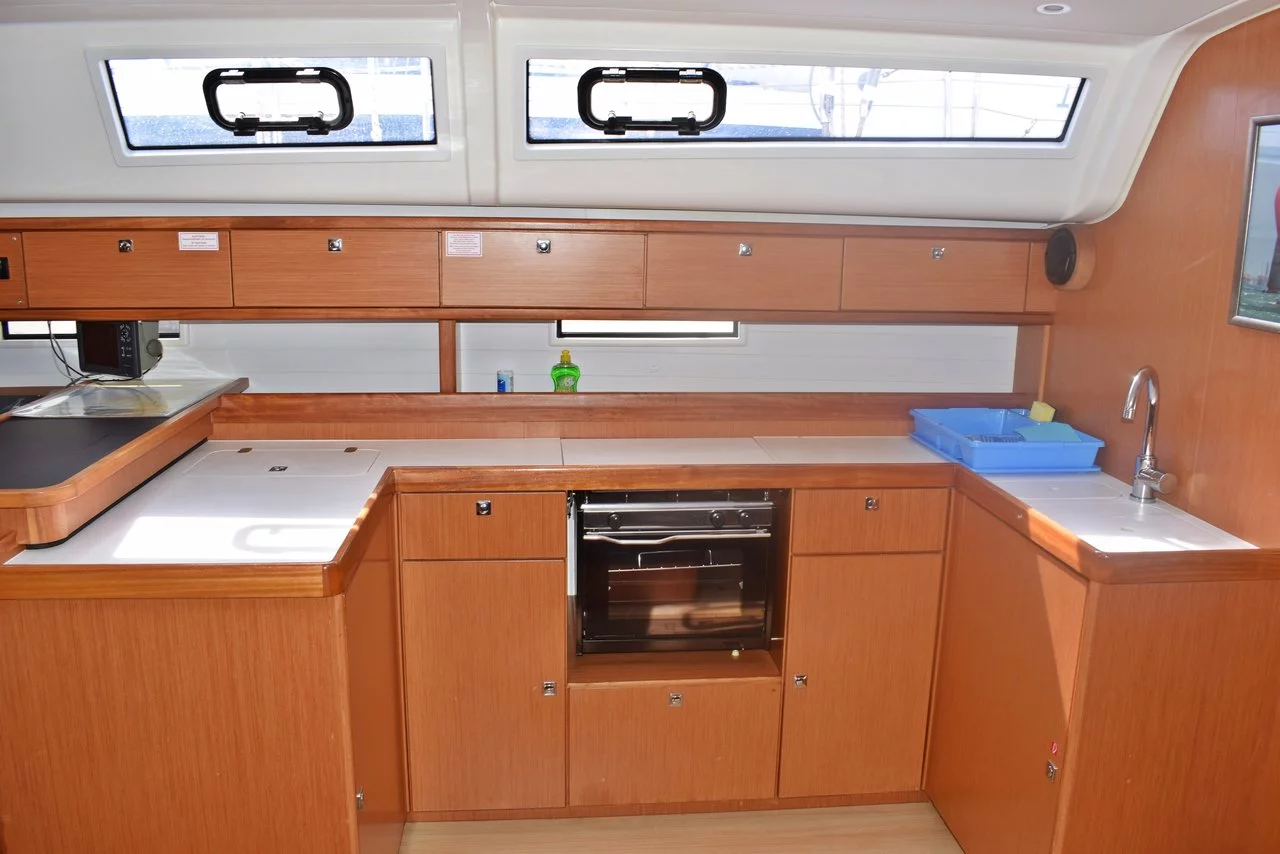 Bavaria Cruiser 51 (Podkamenica)  - 13