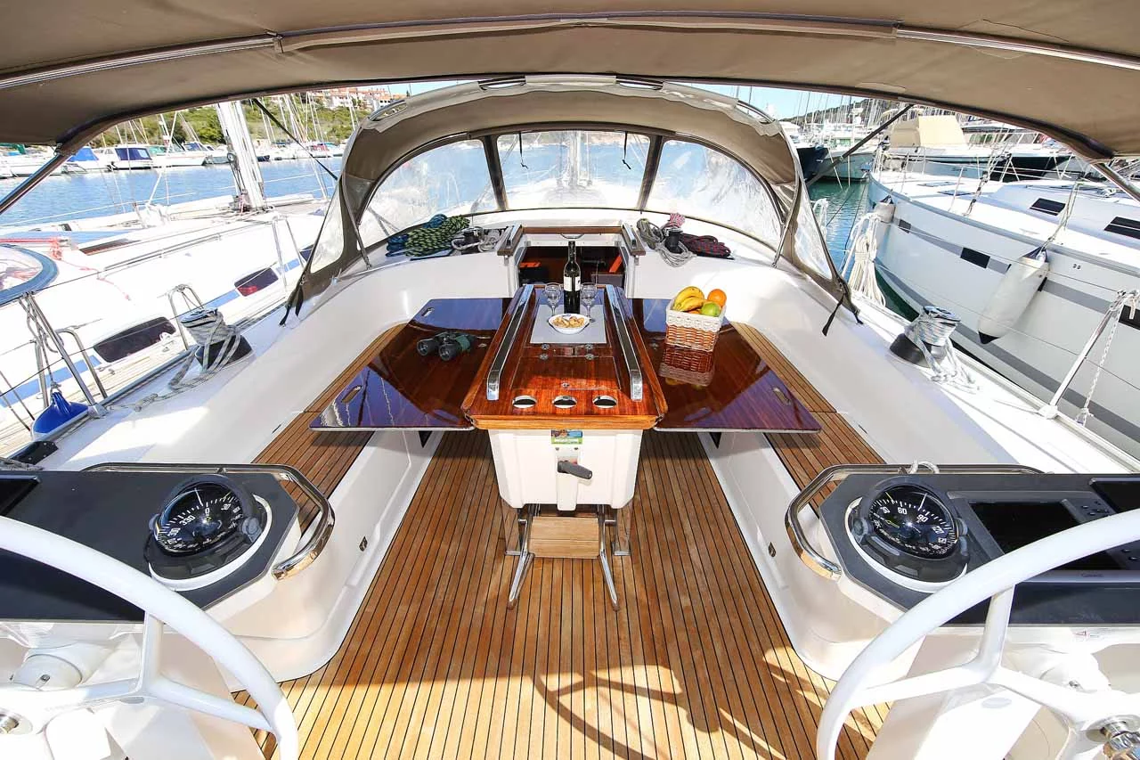 Bavaria Cruiser 56 - 5 + 1 cab. (Domo)  - 6