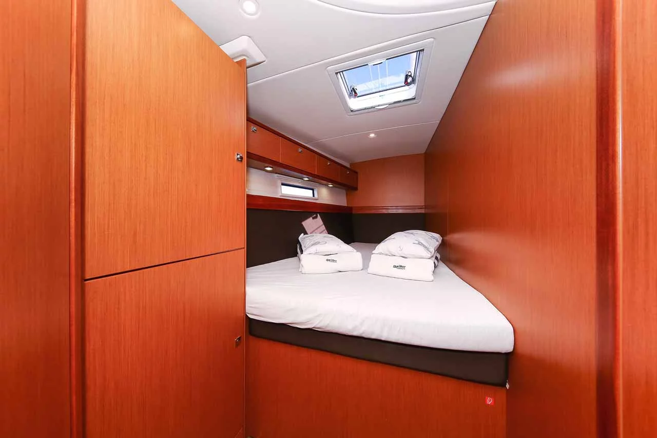 Bavaria Cruiser 56 - 5 + 1 cab. (Domo)  - 15