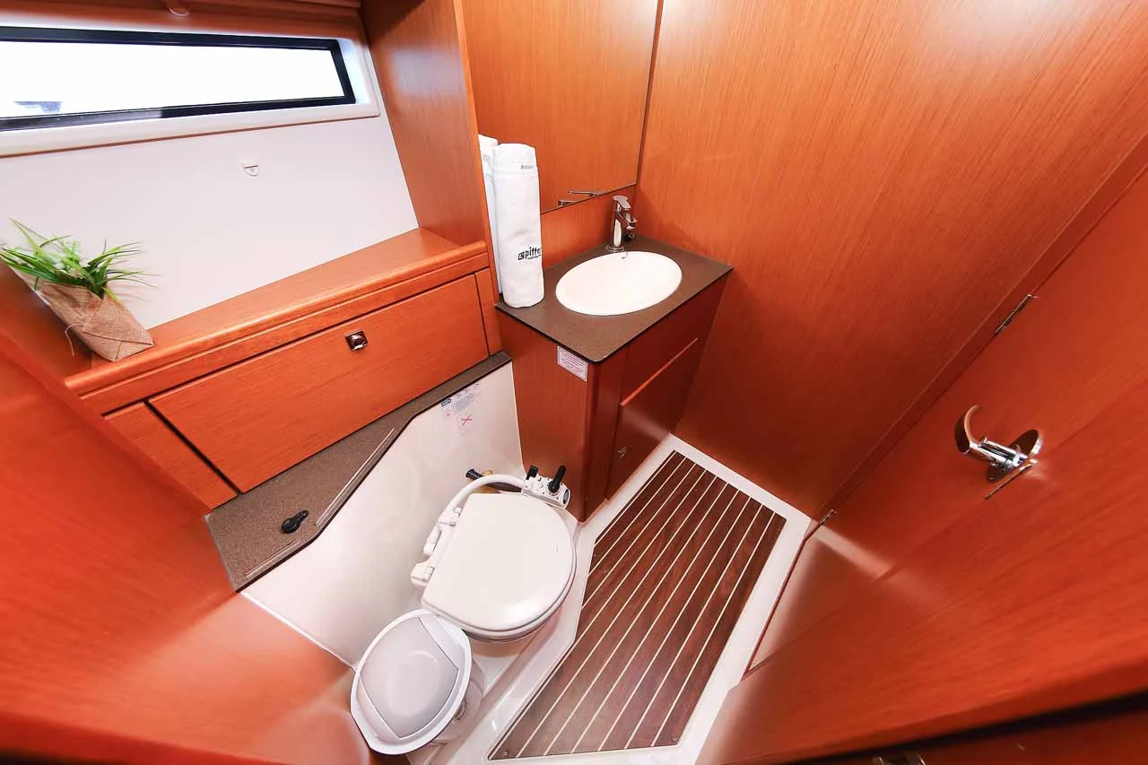 Bavaria Cruiser 56 - 5 + 1 cab. (Domo)  - 22