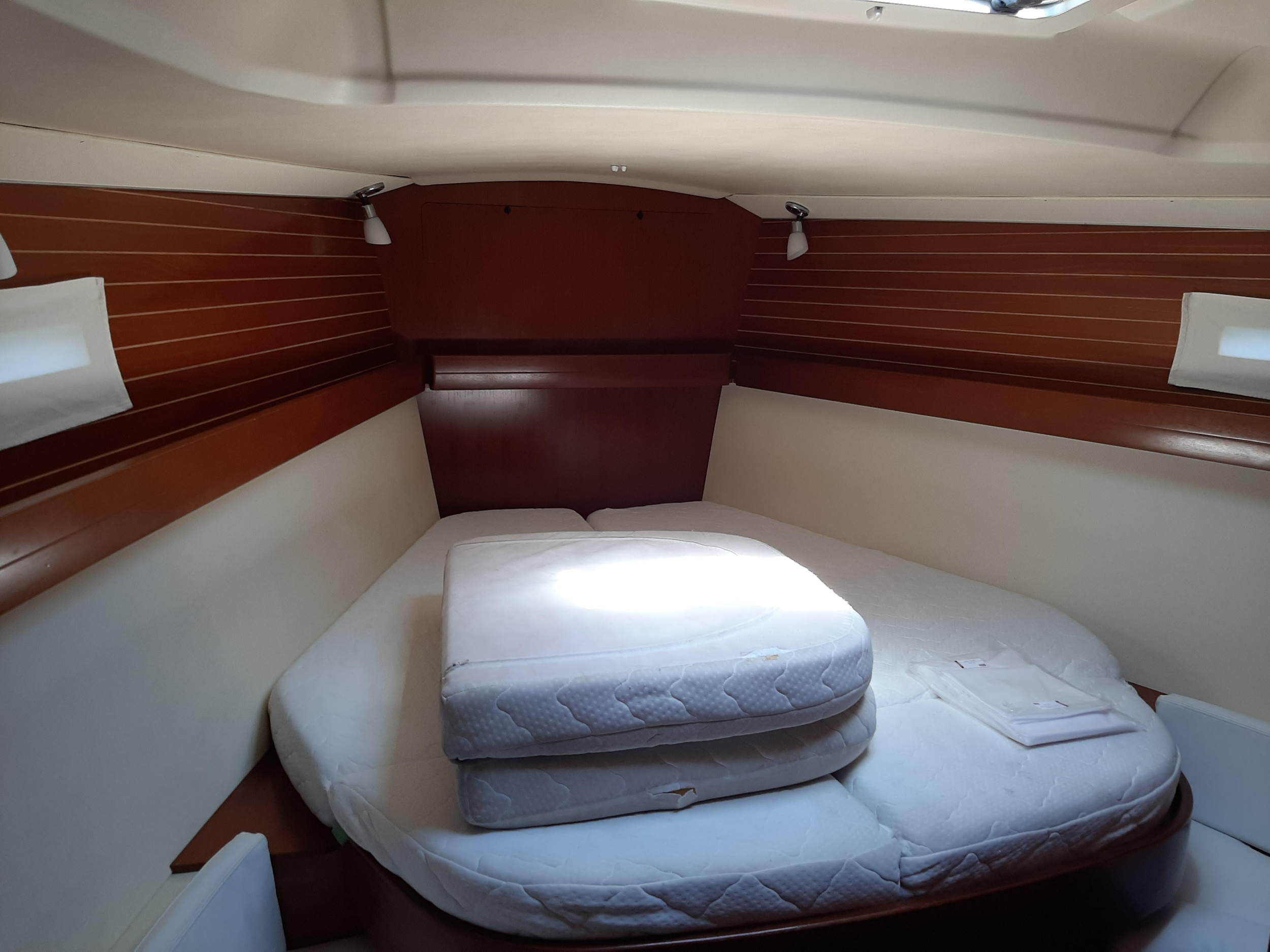 Dufour 425 GL — photo 11