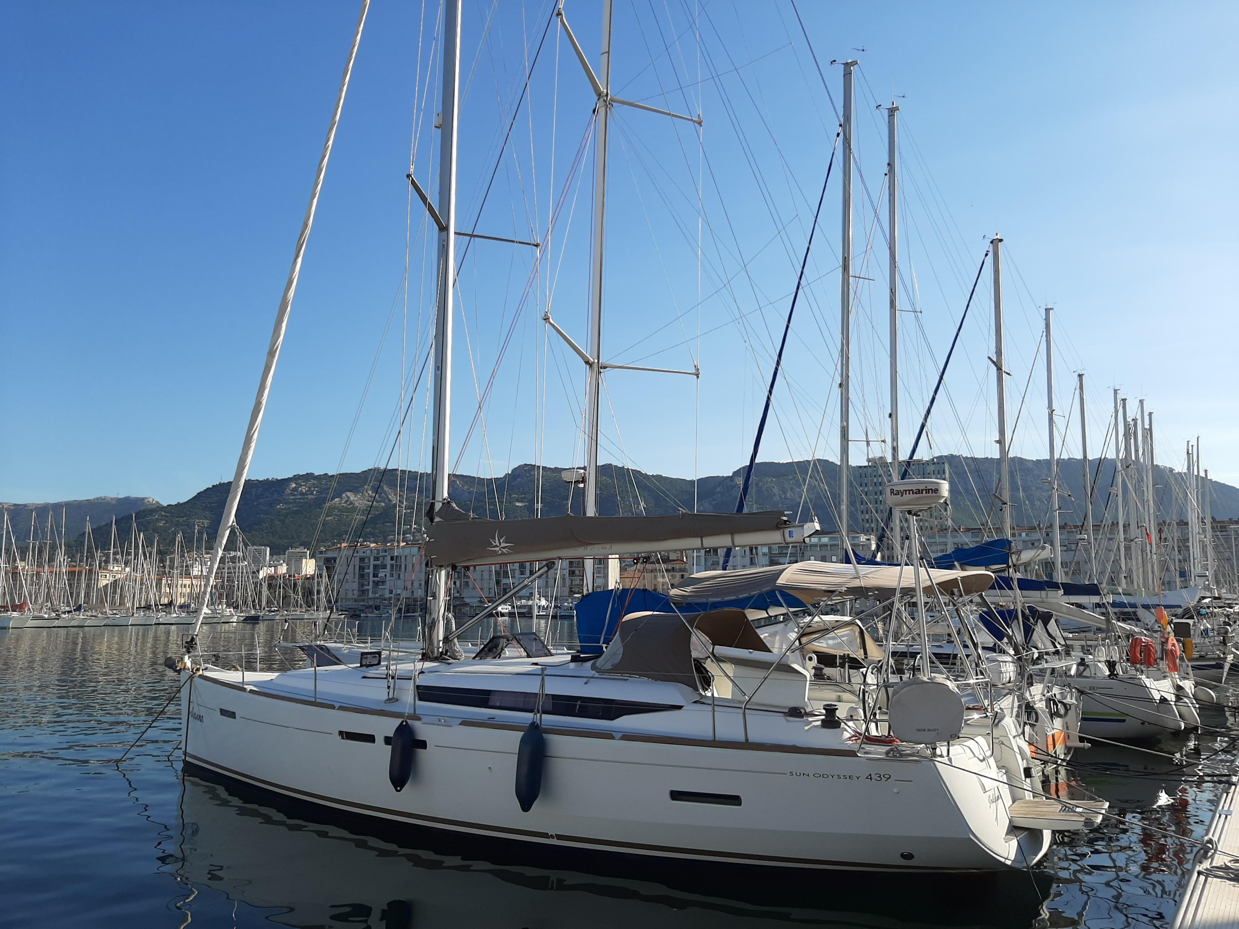 Sun Odyssey 439 — photo 4