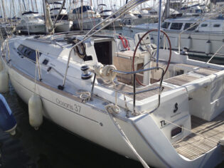 Photo #4 - Oceanis 37 (Beleza) in Toulon - 61410