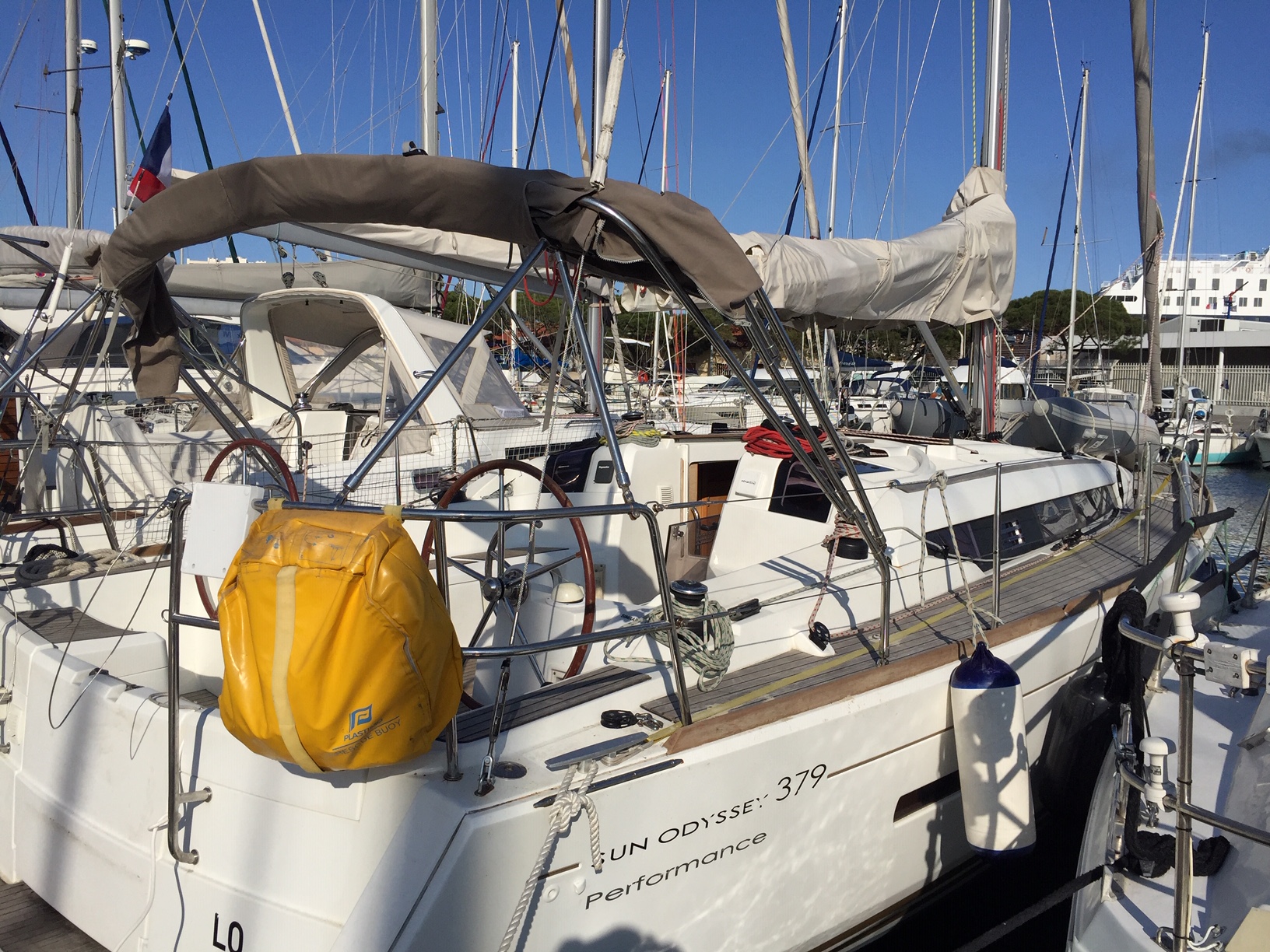 Sun Odyssey 379 — photo 2