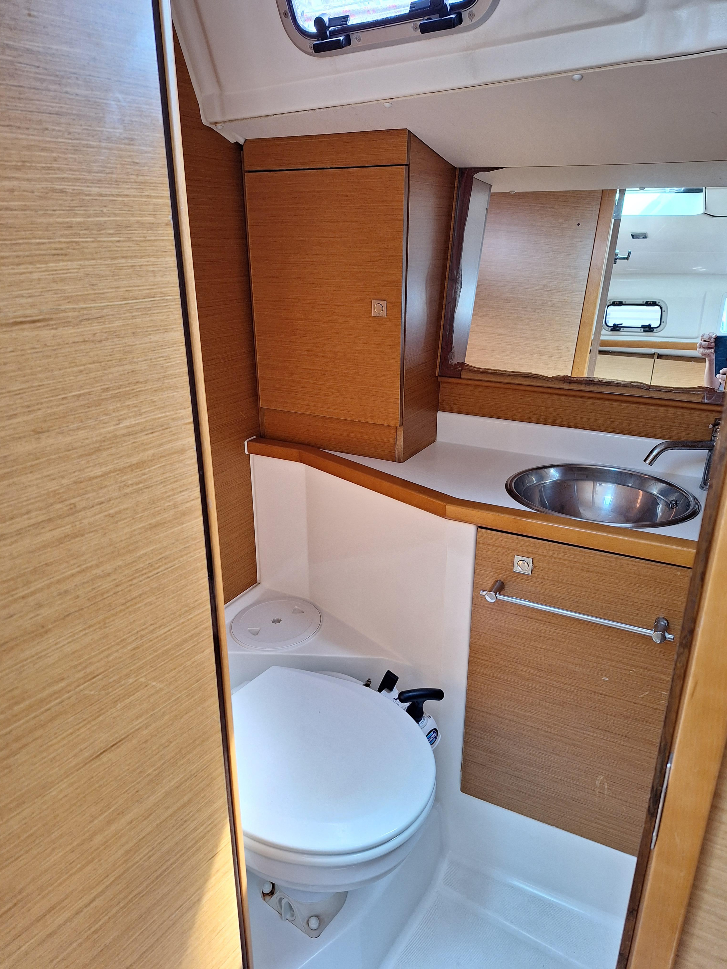 Sun Odyssey 379 — photo 12