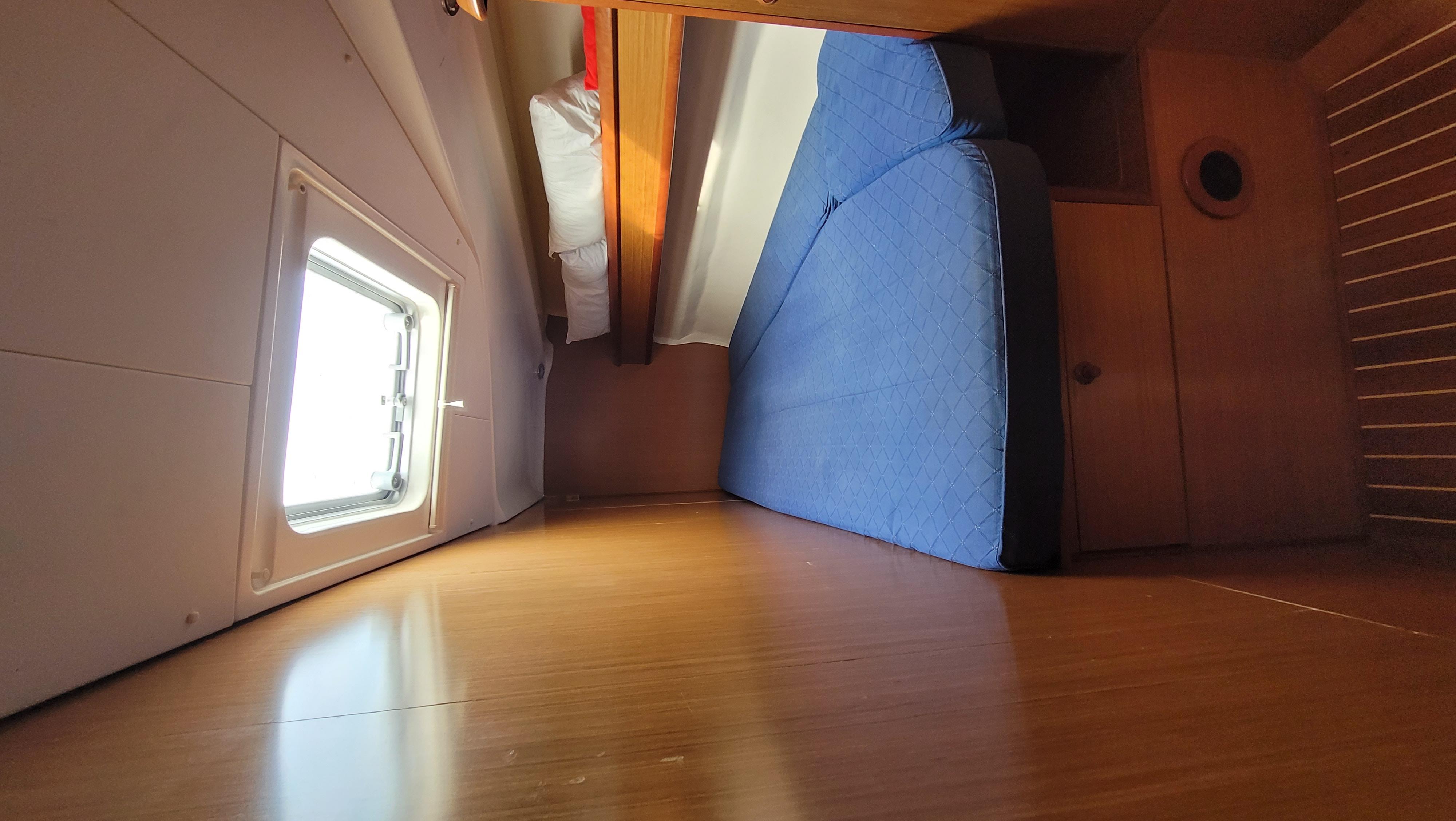 Sun Odyssey 49 — photo 11
