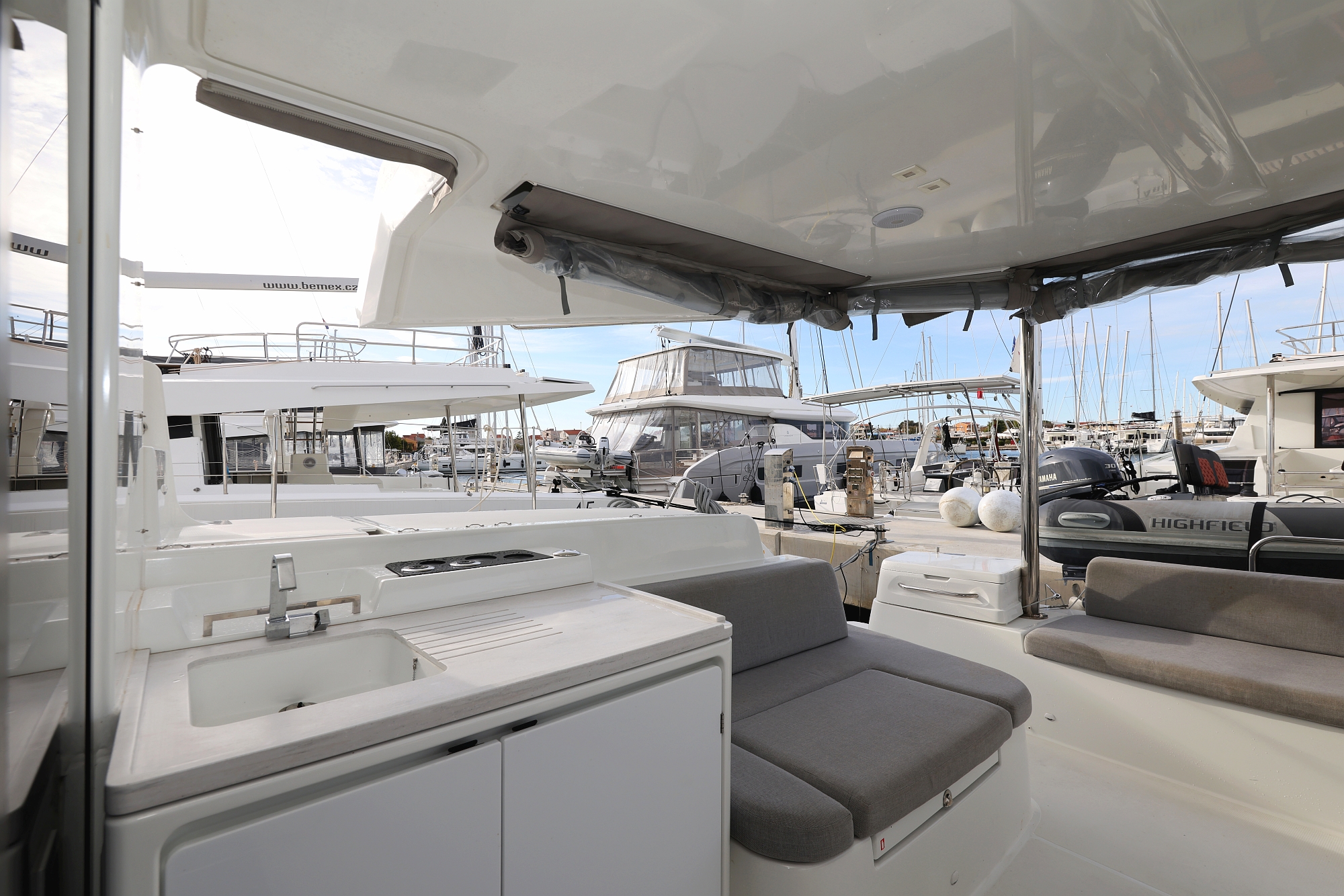 Lagoon 51 - 6 + 2 cab. — photo 11