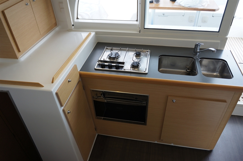 Photo #6 - Lagoon 380 S2 - 4 + 2 cab. (Dido) in Korfu - 43902