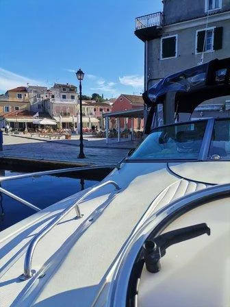 Monterey 295 Sport Yacht (Kingfisher)  - 4