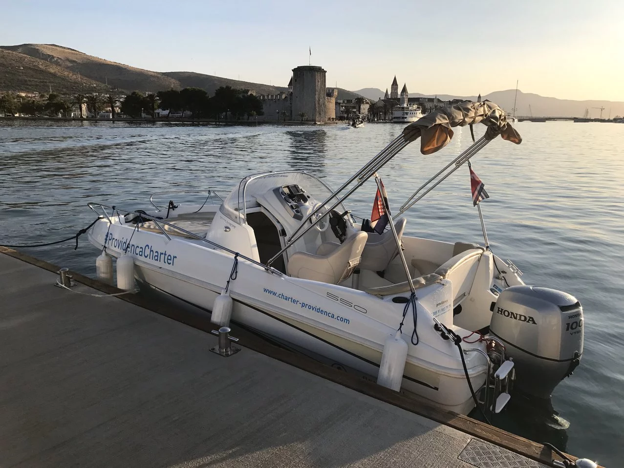 Beneteau 550 Flyer (Benetau Flyer 550 Sun Deck)  - 11