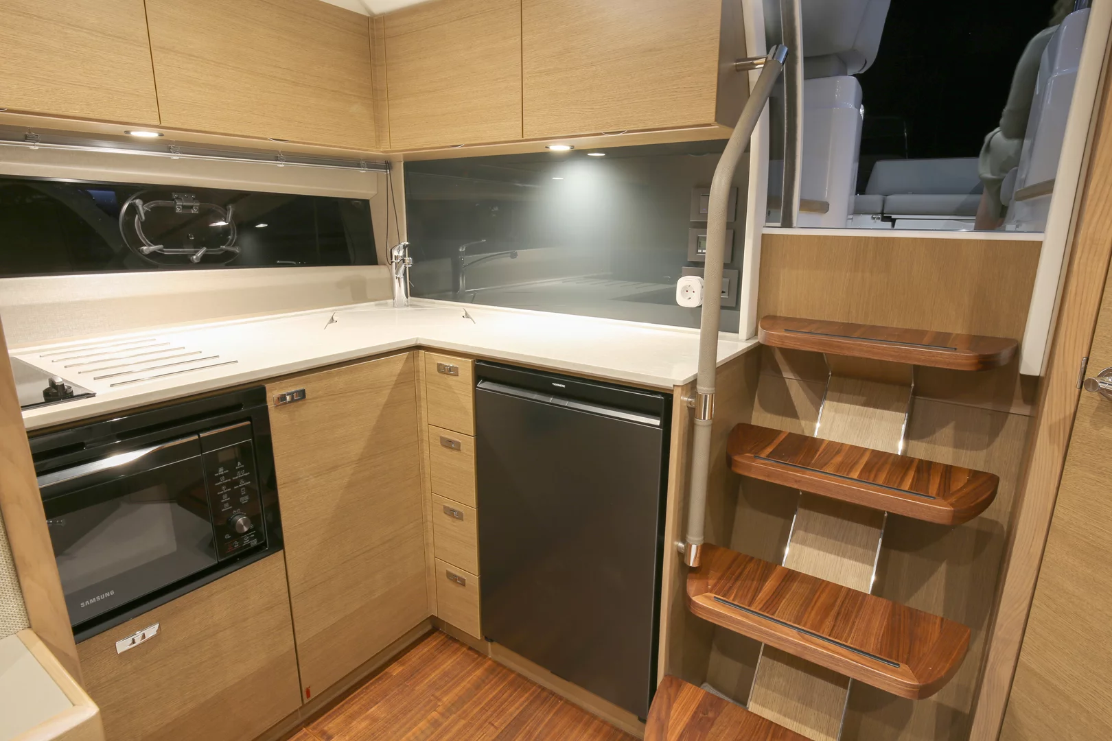 Princess V40 (Ima)  - 21