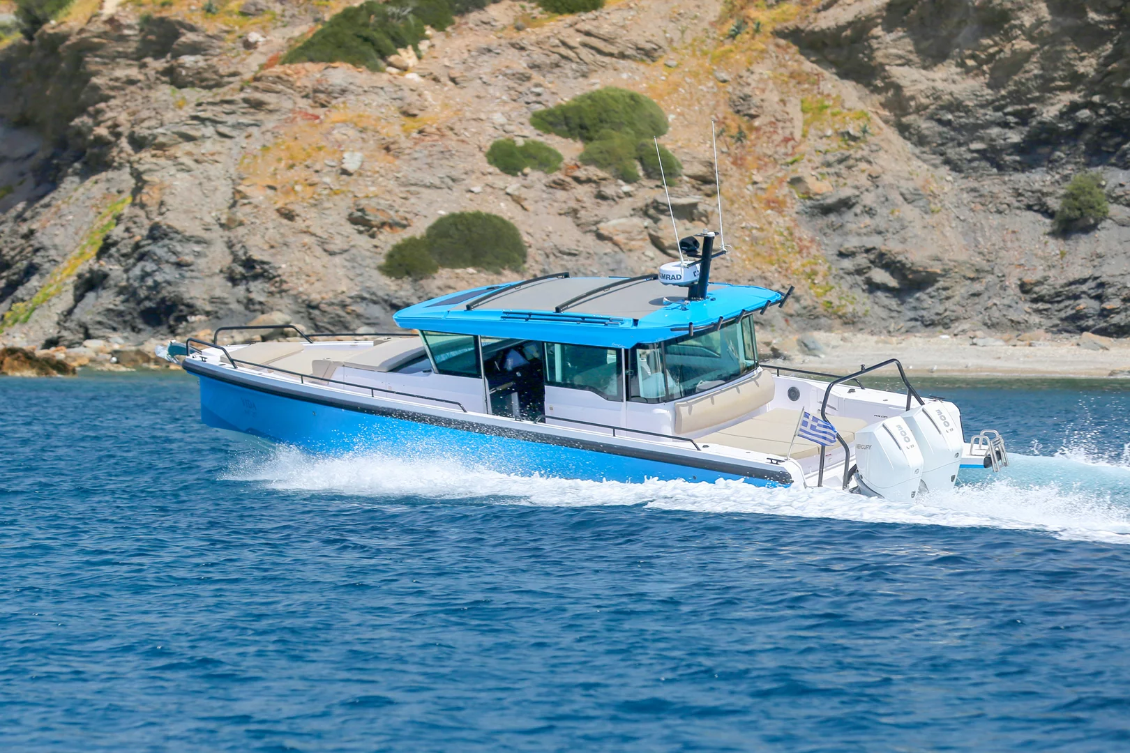Axopar 37 XC Cross Cabin (Vida)  - 6