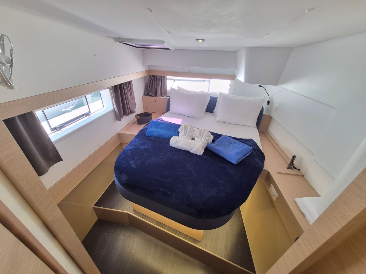 Fountaine Pajot FP 44 Maestro - 3 cab. — photo 28