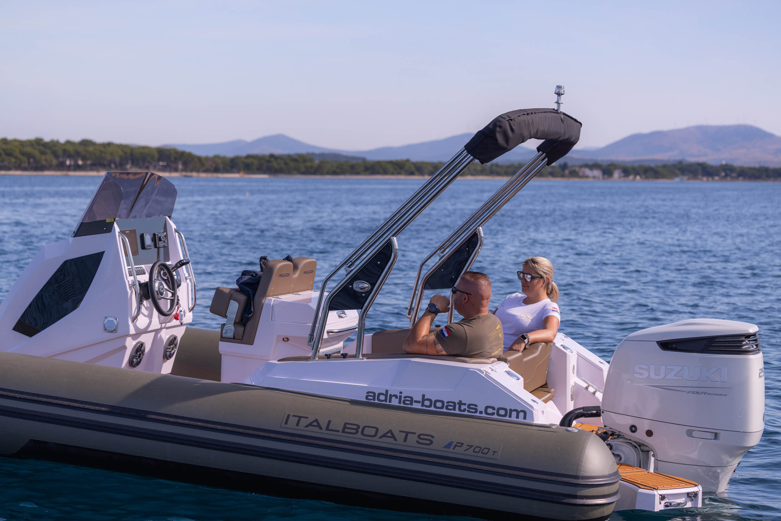 Predator 700 T — photo 4