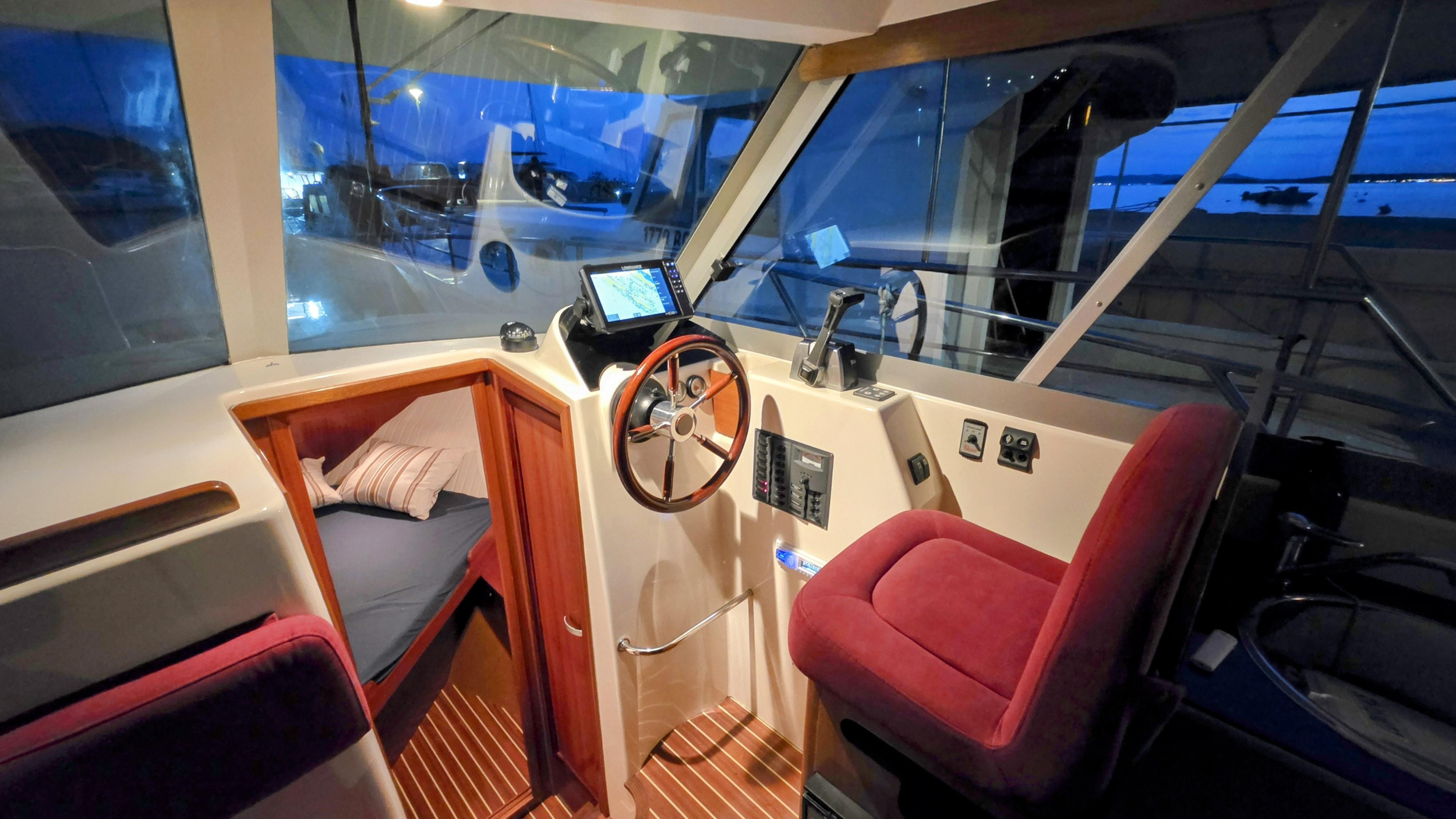 Ocqueteau 815 Range Cruiser — photo 2