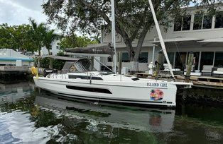 Photo #3 - Dufour 37 - 3 cab. (Island Girl) in Marsh Harbour - 61798