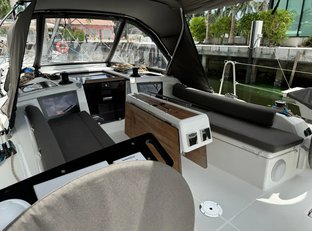 Photo #6 - Dufour 37 - 3 cab. (Island Girl) in Marsh Harbour - 61798