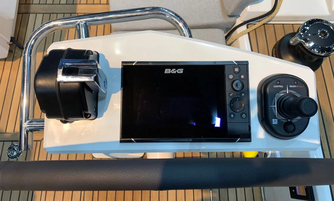 Oceanis 51.1 OW - 3 + 1 cab. (Mamamia)  - 7