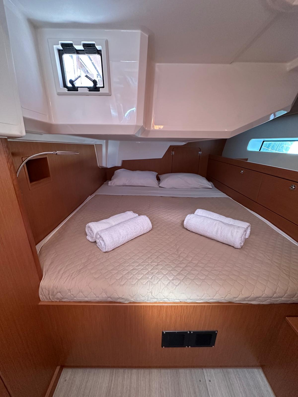 Bavaria C46 - 5 cab. — photo 12