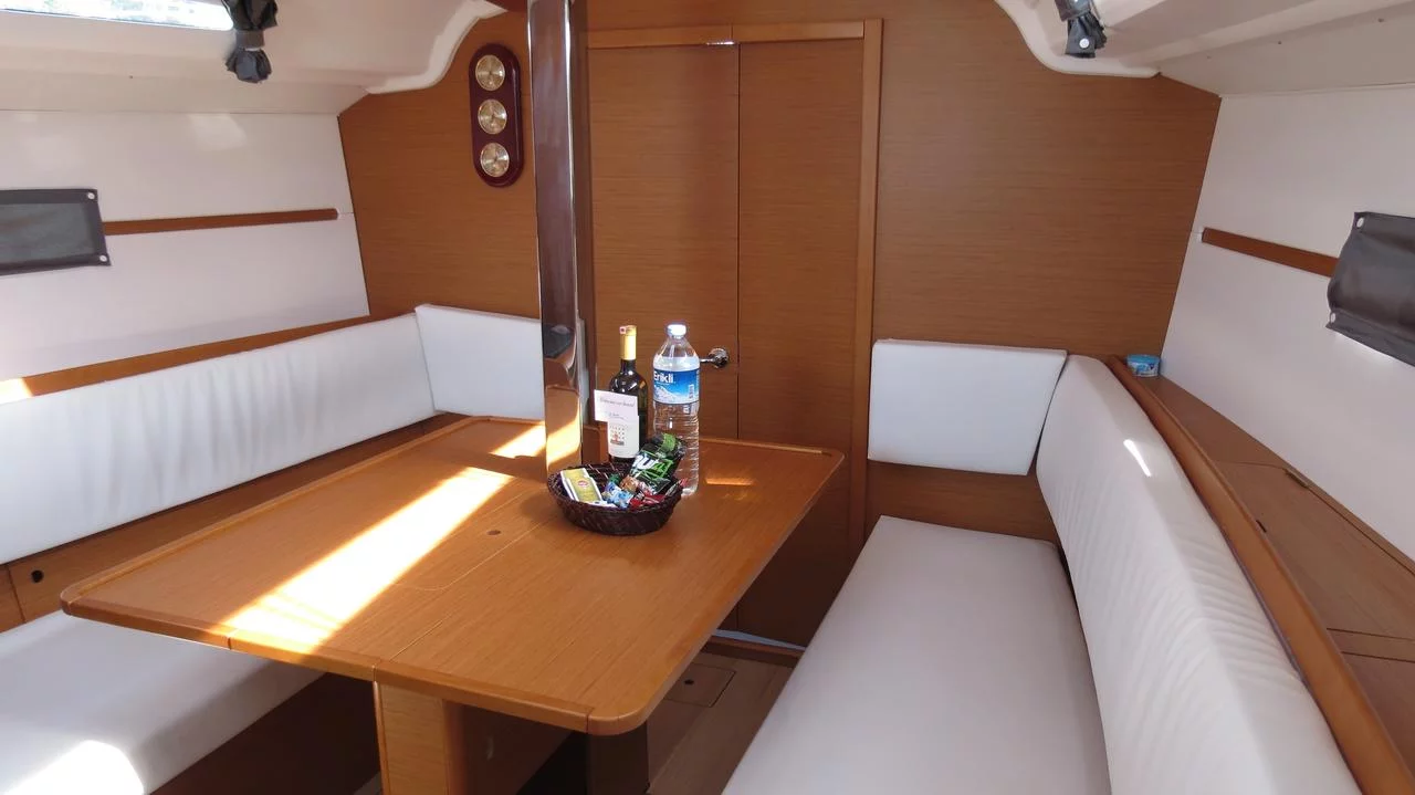 Sun Odyssey 349 (Sarita)  - 18
