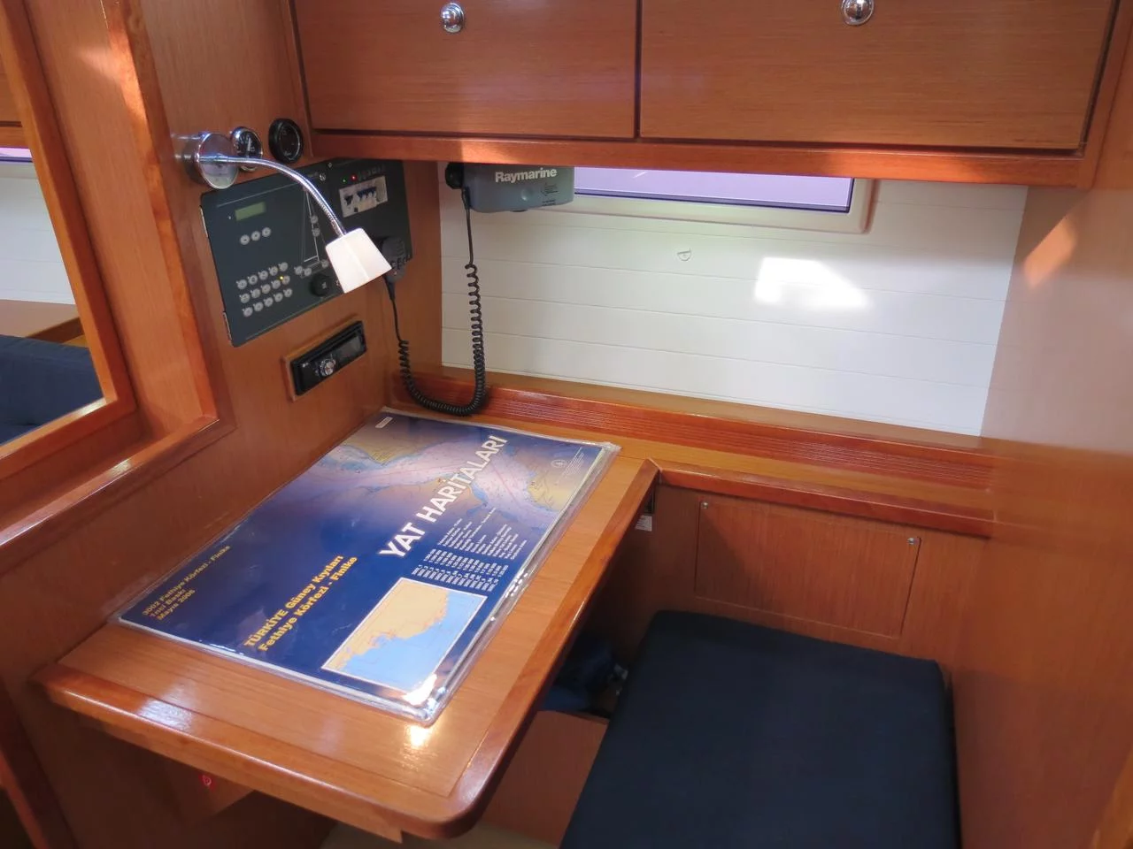 Bavaria Cruiser 40 (Vega)  - 5