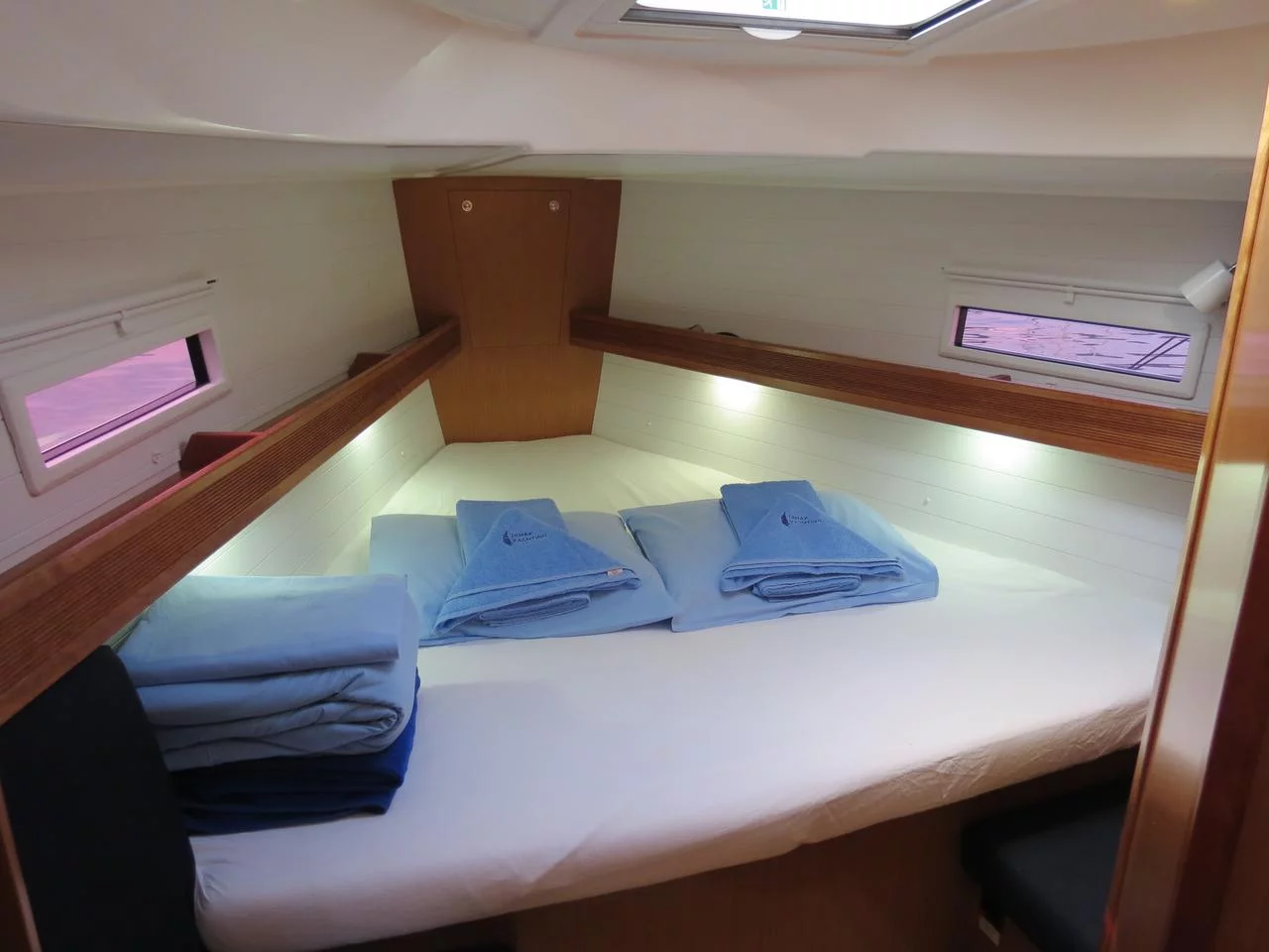 Bavaria Cruiser 40 (Vega)  - 7