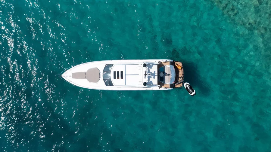 Sunseeker Predator 72 (Boy Toy)  - 16