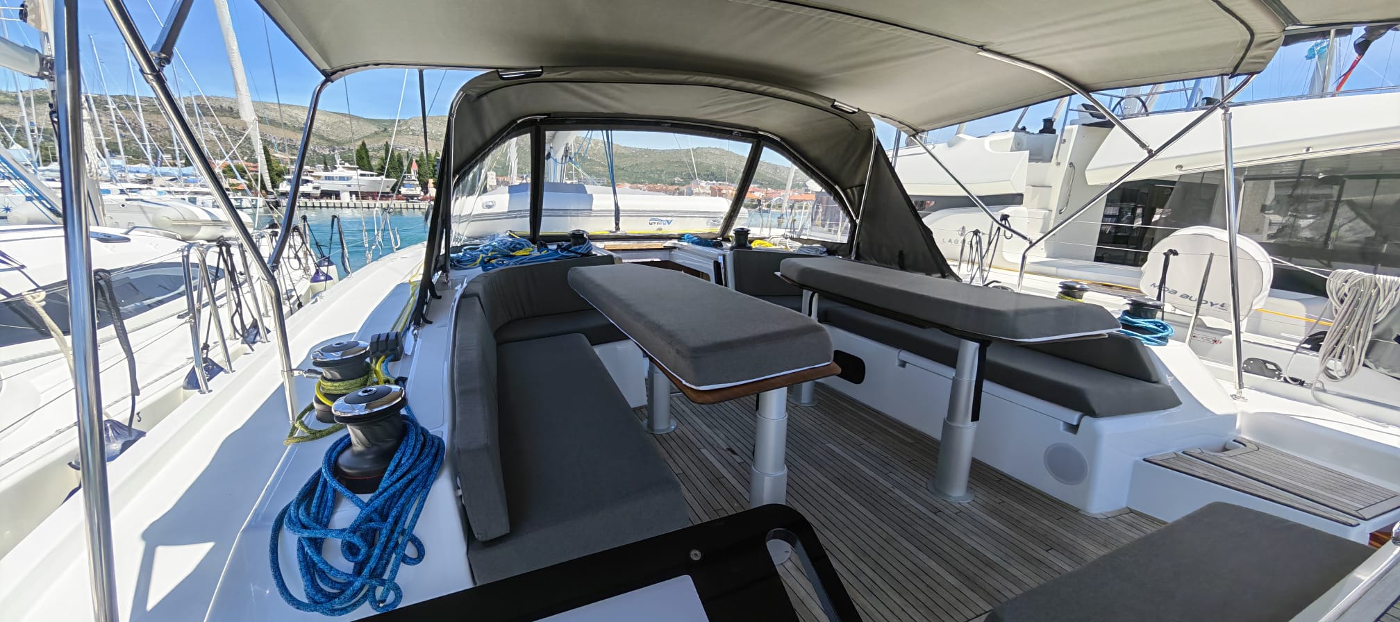 Dufour 54 - 6 cab. — photo 7