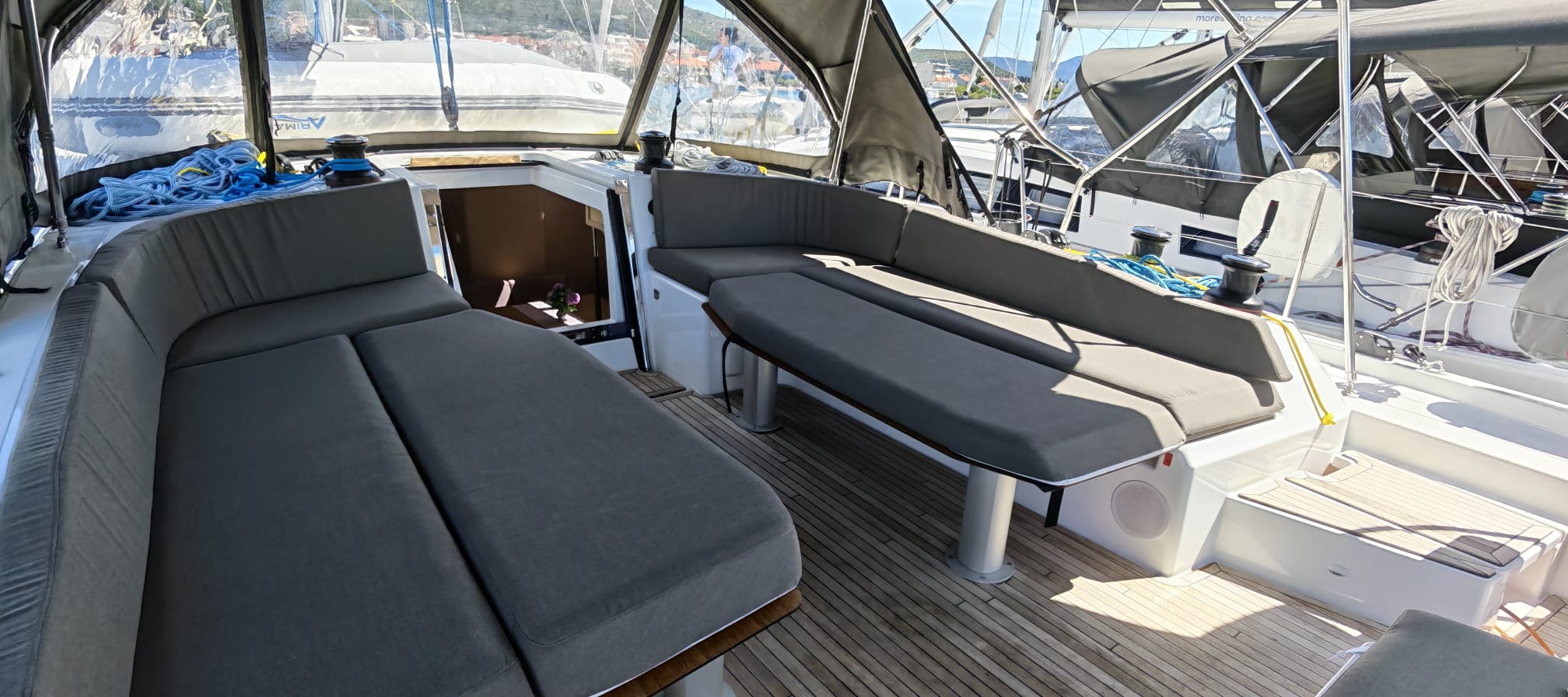 Dufour 54 - 6 cab. — photo 10