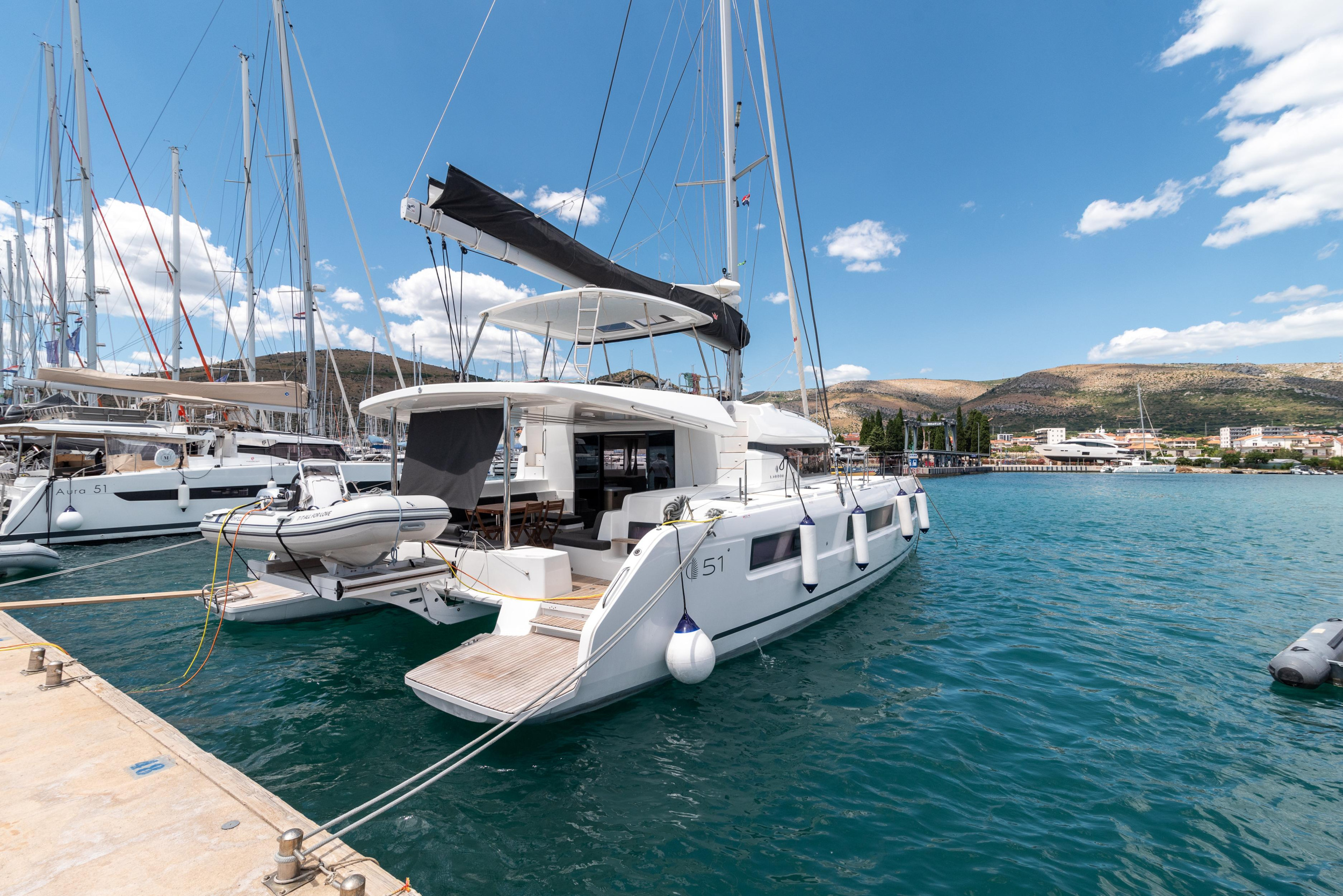 Photo #18 - Lagoon 51 - 6 + 2 cab. (All For Love) in Trogir - 62073