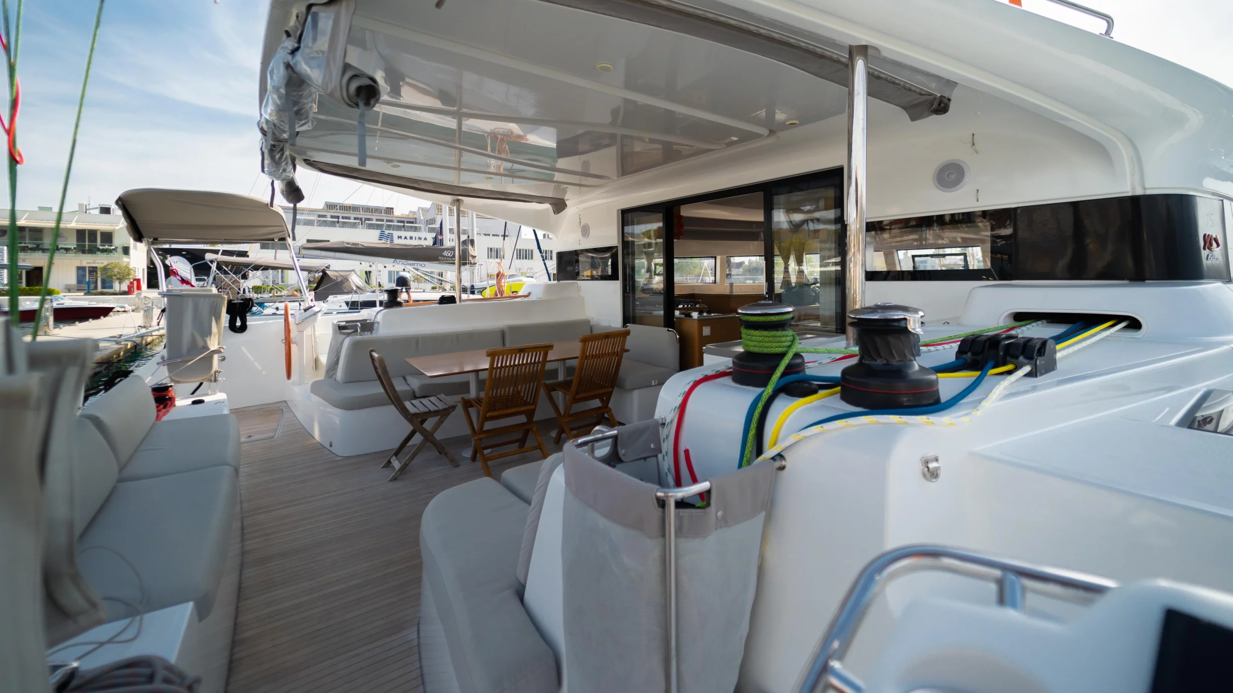 Excess 15 - 6 + 2 cab. (Faros)  - 8