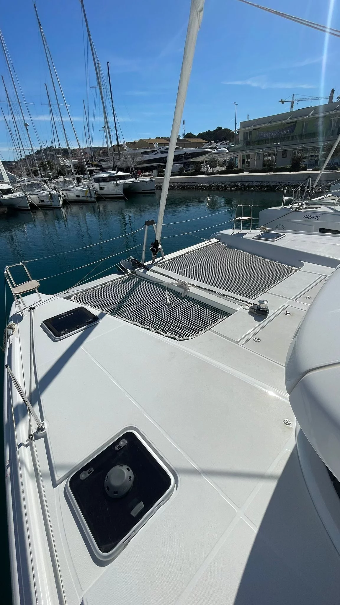 Lagoon 42 - 4 + 2 cab. (Kraken)  - 6