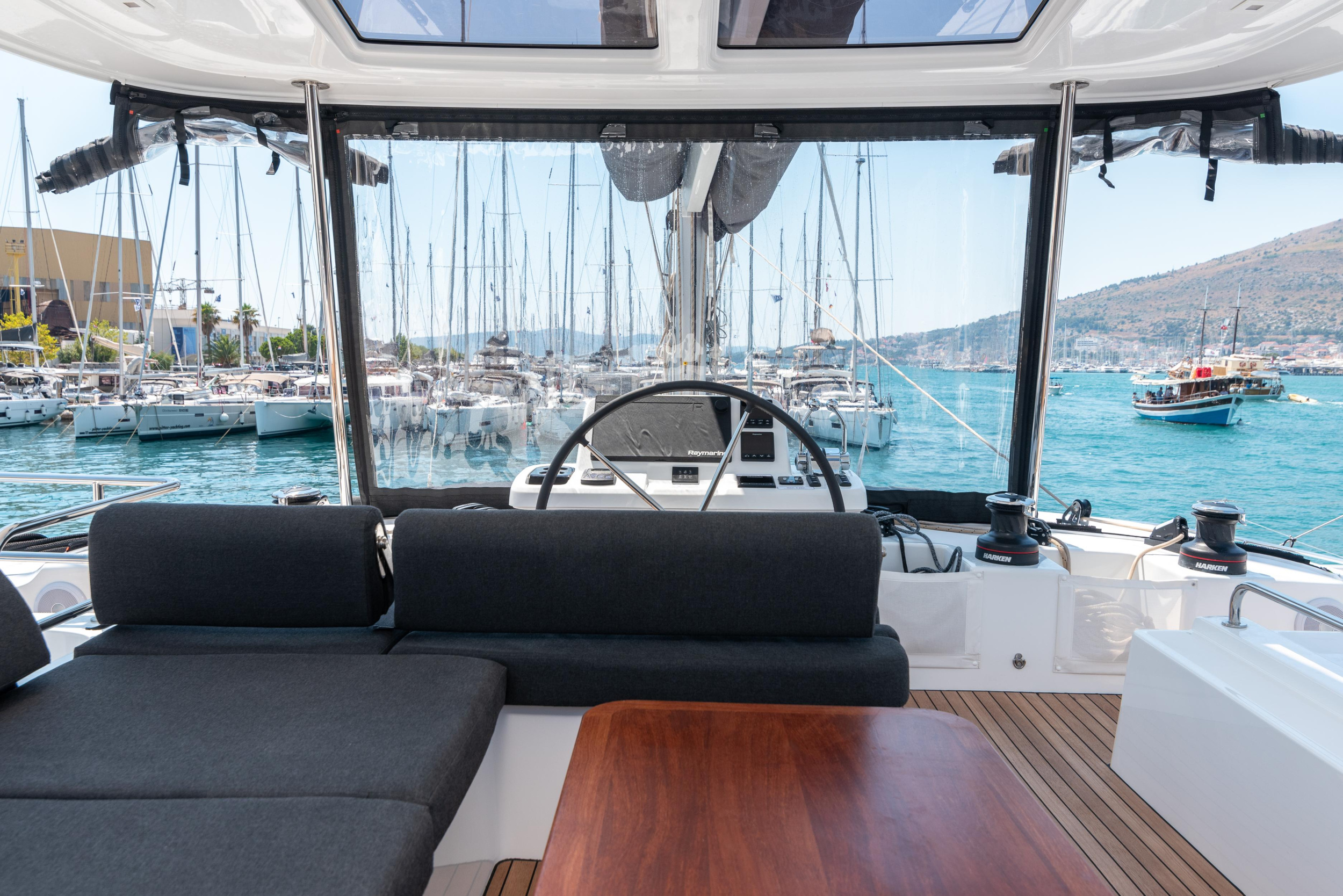 Photo #17 - Lagoon 51 - 6 + 2 cab. (Moonshadow) in Trogir - 62094