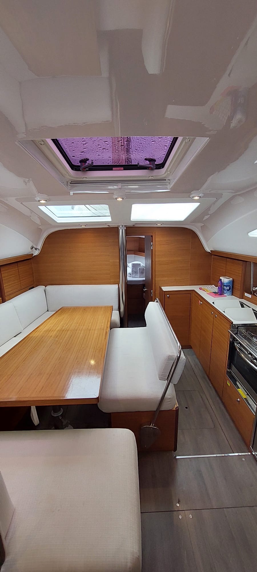 Photo #3 - Elan Impression 45.1 - 3 cab. (Moonlight) in Trogir - 62095