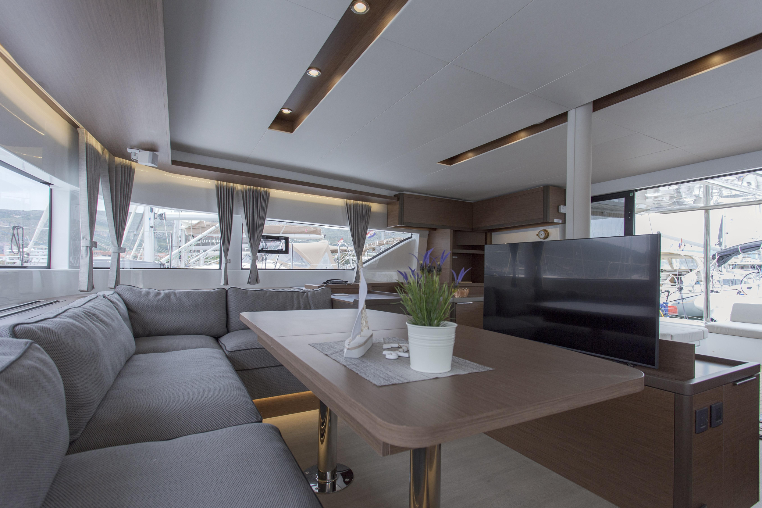 Photo #7 - Lagoon 50 - 6 + 2 cab. (Sunshine) en Trogir - 62108