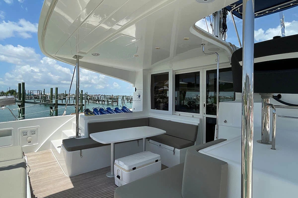 Lagoon 40 - 4 + 2 cab (Queen Marry II)  - 28