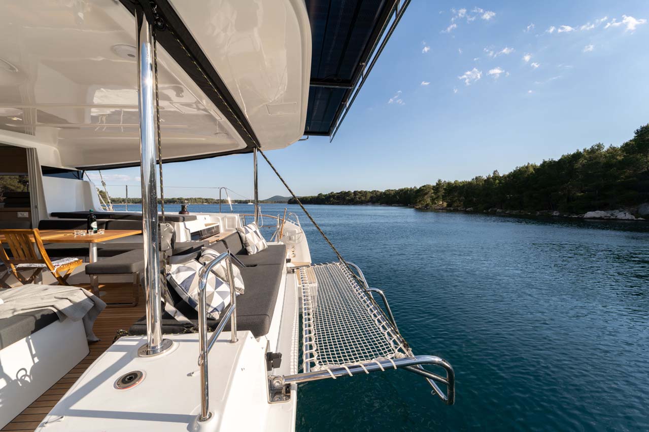 Lagoon 43 - 4 + 2 cab. — photo 11