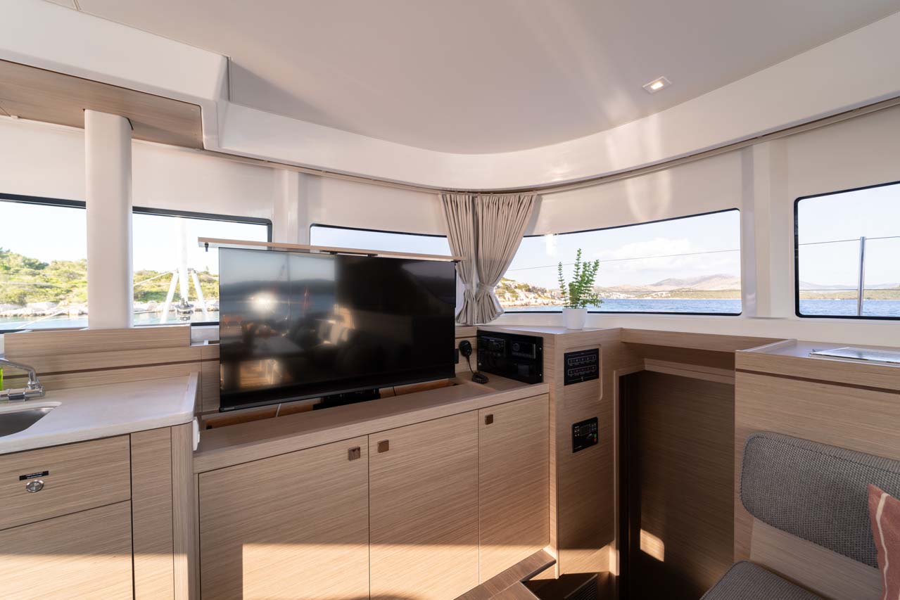 Lagoon 43 - 4 + 2 cab. — photo 20