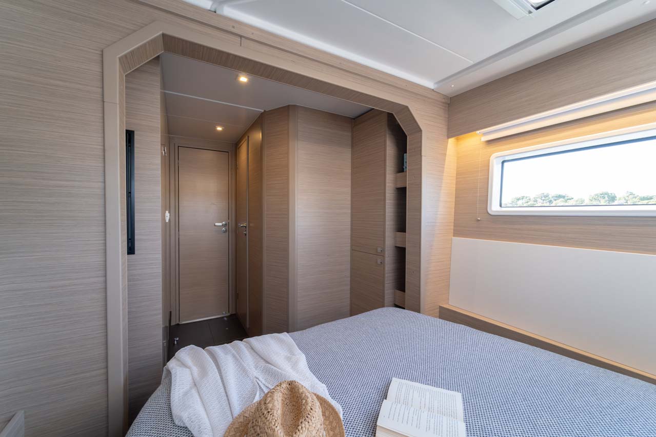 Lagoon 43 - 4 + 2 cab. — photo 22