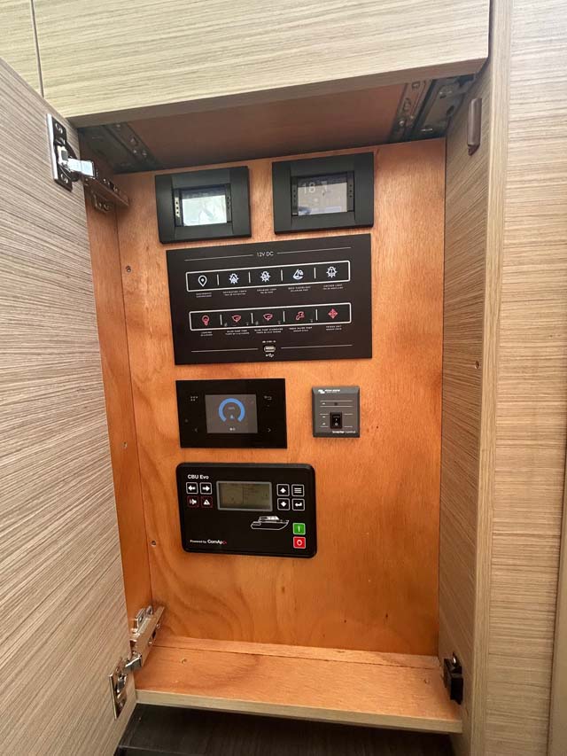 Lagoon 38 - 4 + 2 cab. — photo 19
