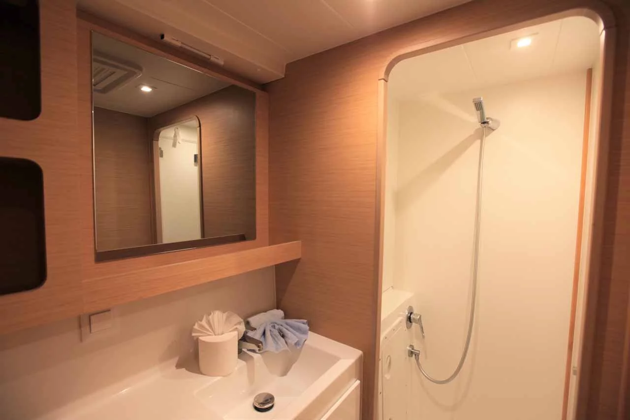Lagoon 42 - 4 cab. (Ocean Light)  - 9