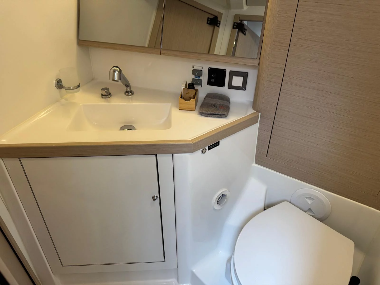Oceanis 46.1 - 3 cab. (Anse Soleil)  - 11