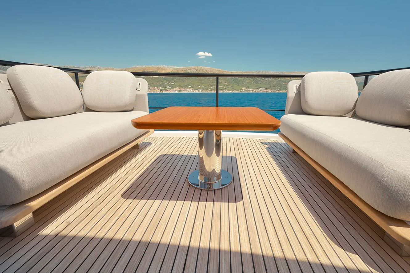 Azimut Magellano 60 — photo 11