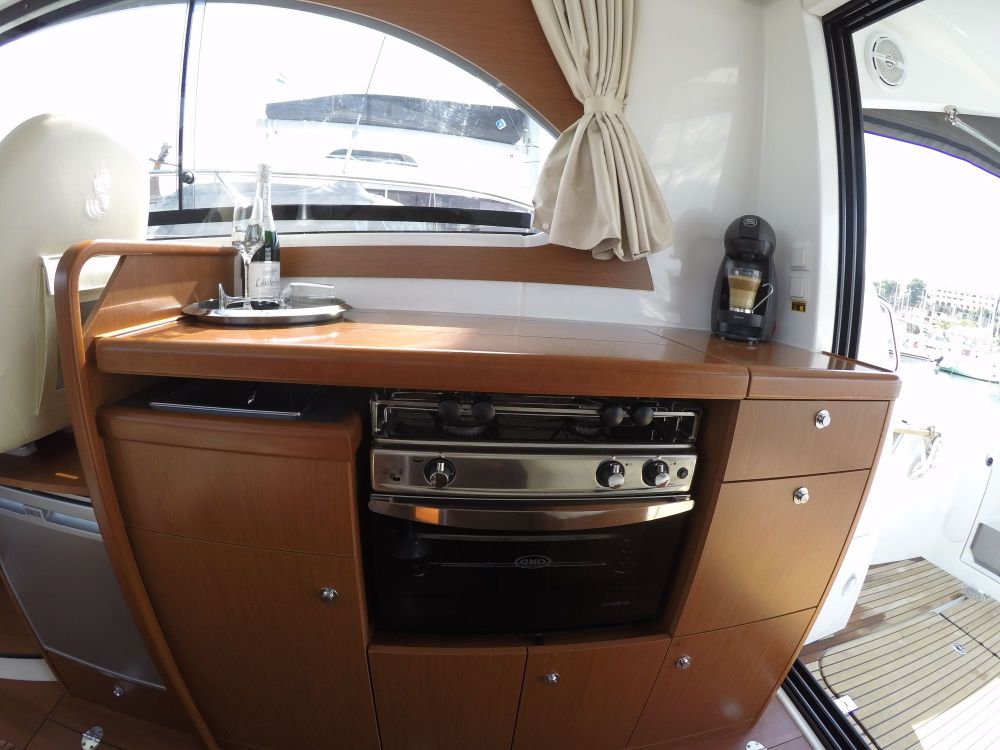 Photo #13 - Antares 30 (Lumar) in Split - 44099