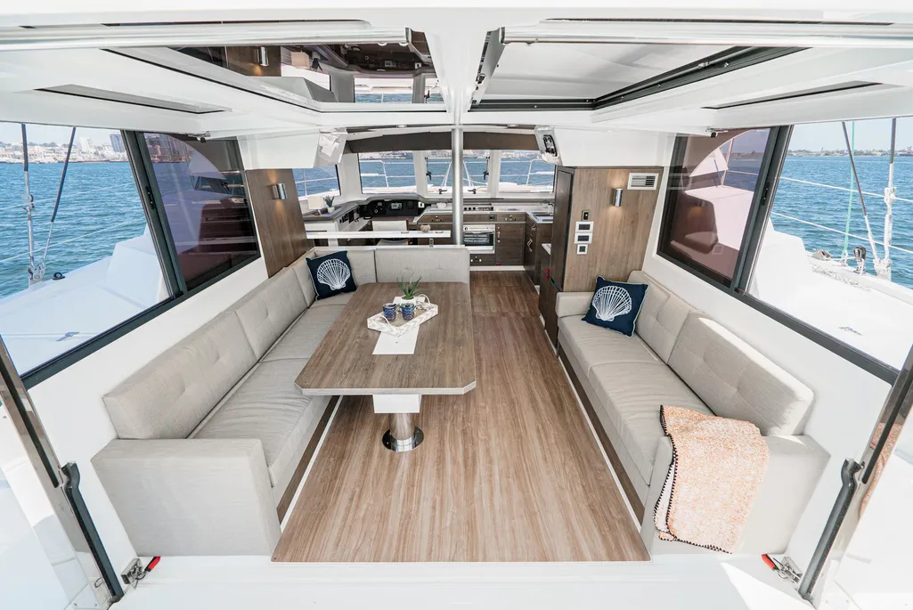 Photo #7 - Bali 4.4 - 3 + 1 cab. (Relentless) in San Diego. CA. - 63912