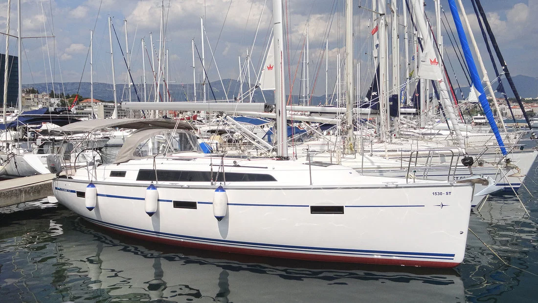 Bavaria Cruiser 37 - 3 cab. (Lirica)  - 10