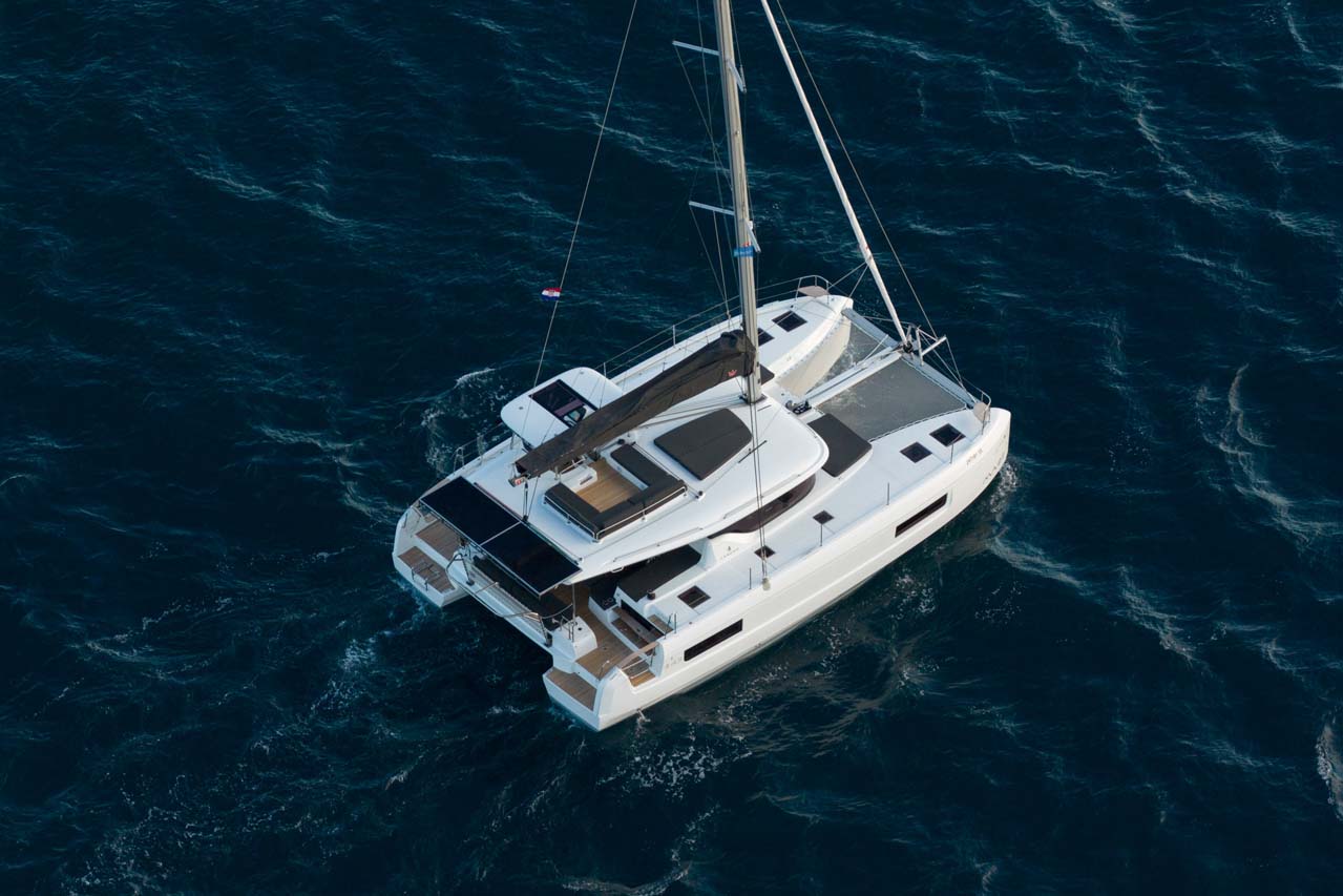 Lagoon 43 - 3 + 2 cab. — photo 11