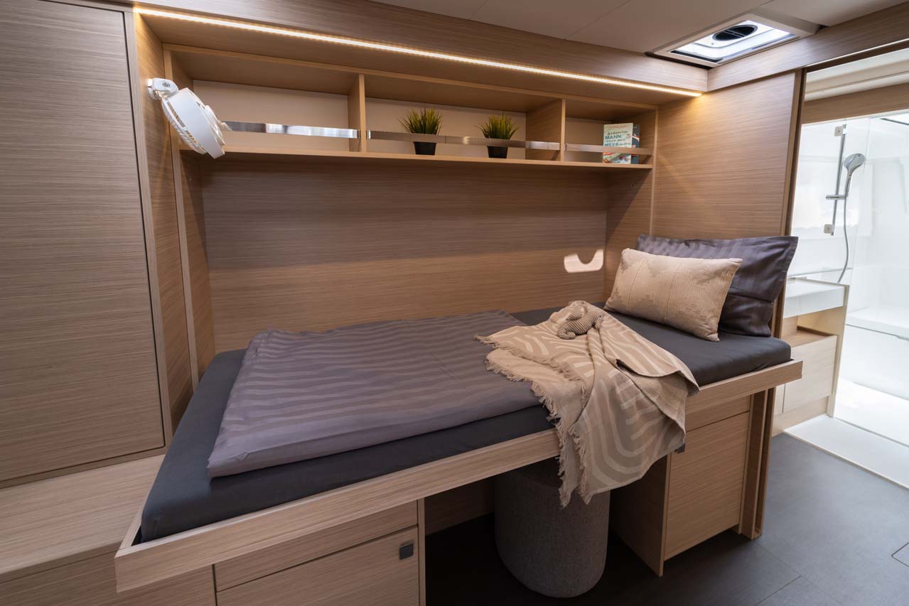 Lagoon 43 - 3 + 2 cab. — photo 19