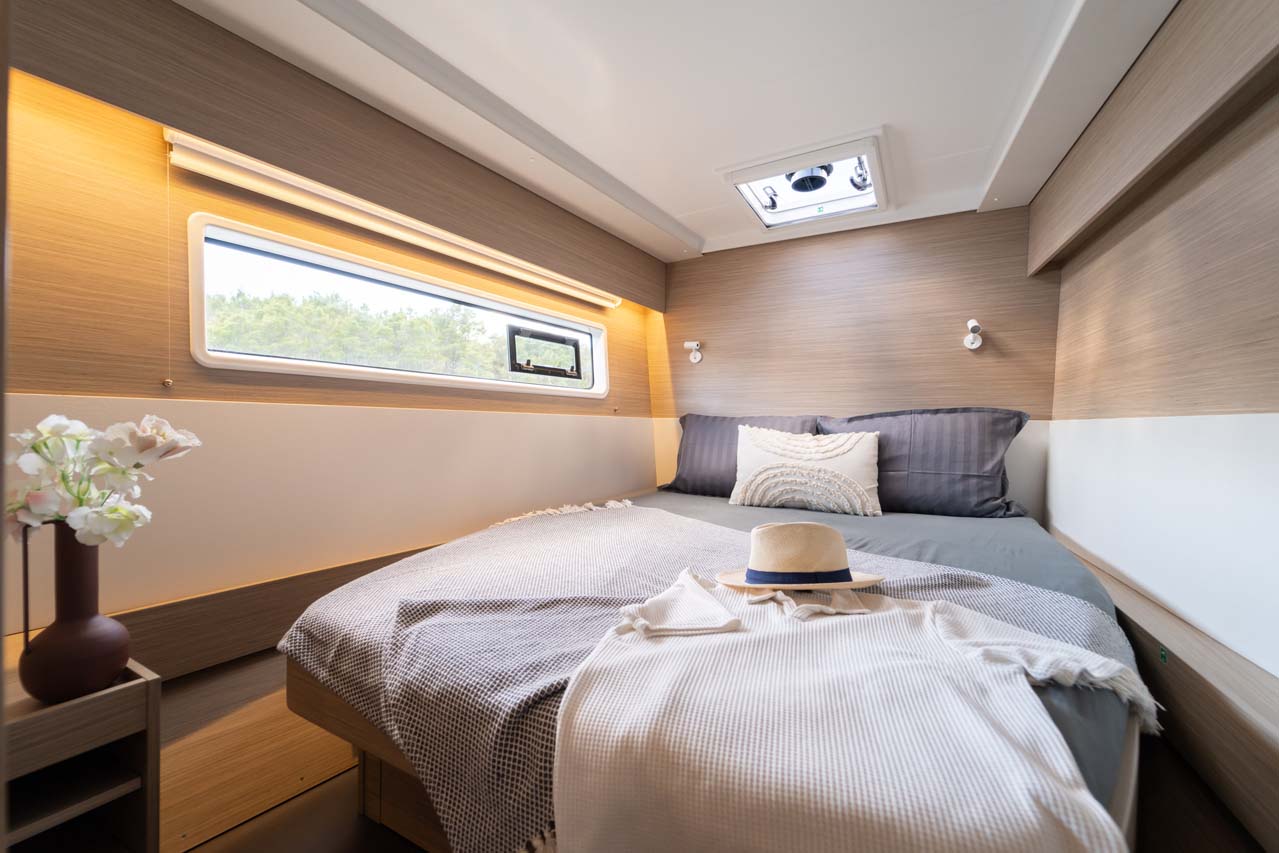 Lagoon 43 - 3 + 2 cab. — photo 22