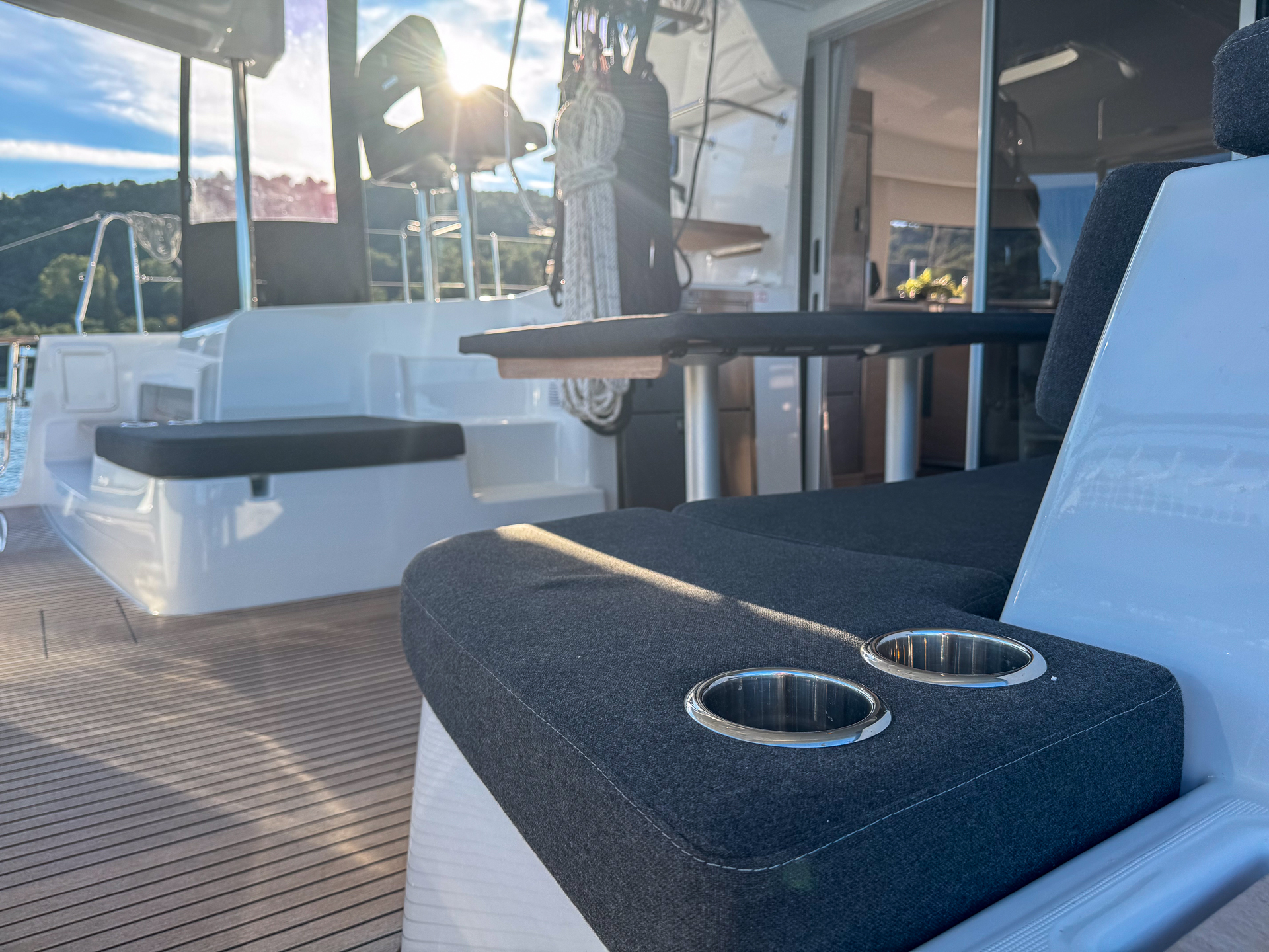Lagoon 43 - 4 + 1 cab. — photo 8